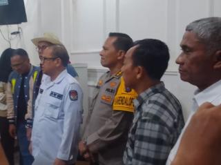 KPU Sumut Gelar Konferensi Pers Terkait Pemungutan Suara, Terjadi Kendala Akibat Bencana Alam